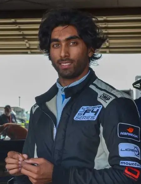 Habir Das Close Up
